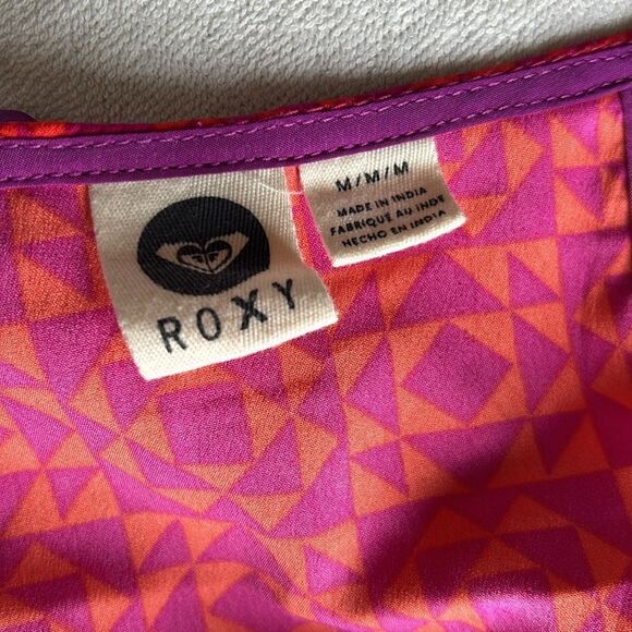 Cute Roxy Dress with open back - Picture 5 of 5